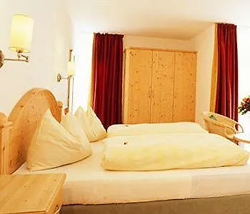 Hotel Puetia Antermoia